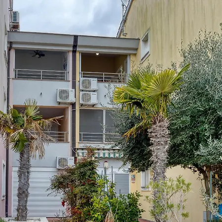 Apartman Nika - Apartament *