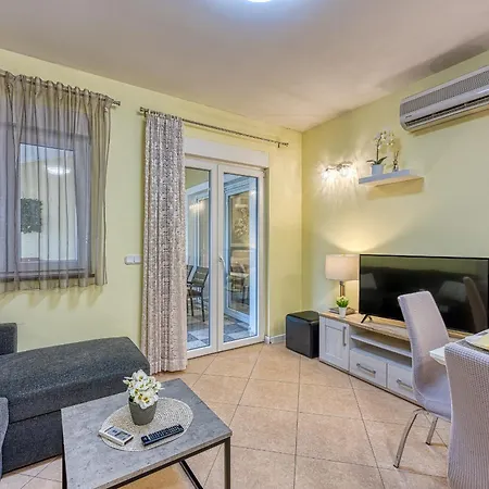 Apartman Nika - Medolino